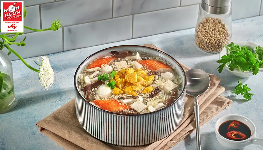 Súp mộc nhĩ thịt cua – món ăn sáng nhanh cho tiết lạnh cuối năm