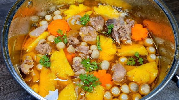 VỊT NẤU KHÓM – Cách làm Vịt Nấu Khóm thơm  ngon ăn với bún mì tươi đãi tiệc rất hợp – Tú Lê Miền Tây