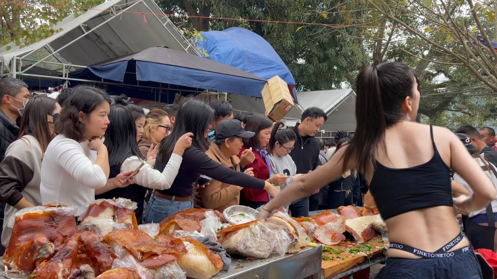 Lạc vào thiên đường ẩm thực có món ngon nhất thế giới tại Chợ giếng vuông lạng Sơn