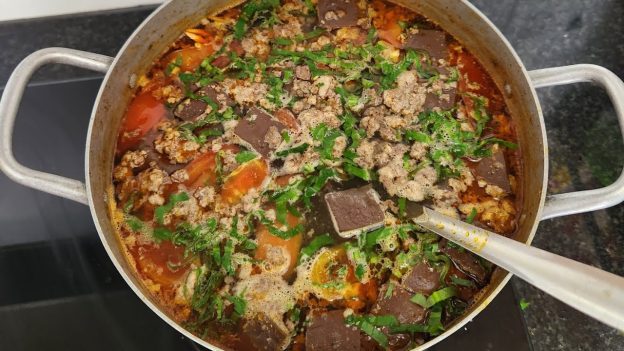 Cách nấu bún riêu cua dễ như ăn kẹo