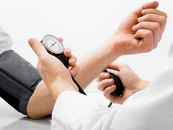 Tác dụng của quả óc chó với sức khỏe Quả óc chó giúp làm giảm huyết áp