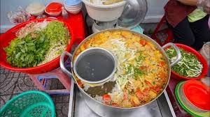 Quán chế biến sẵn hơn 45 món chất đầy thau, mua về là ăn ngay tiện lợi không phải nấu Quán chế biến sẵn hơn 45 món chất đầy thau, mua về là ăn ngay tiện lợi không phải nấu