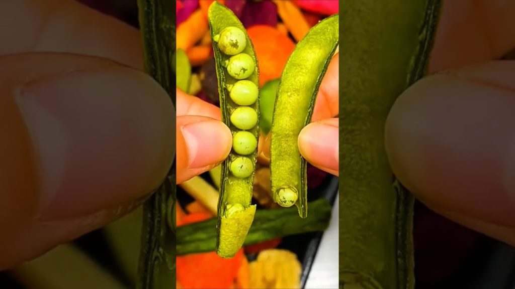 Có đồ ăn ngon thì phải biết chia sẻ chứ Có đồ ăn ngon thì phải biết chia sẻ chứ